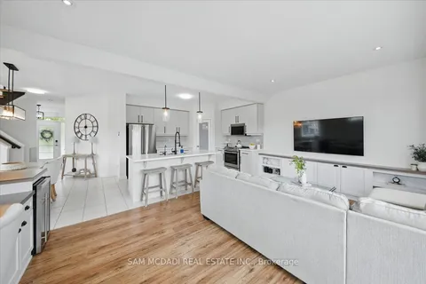 4 Rouley Lane, ON L9G 0G5