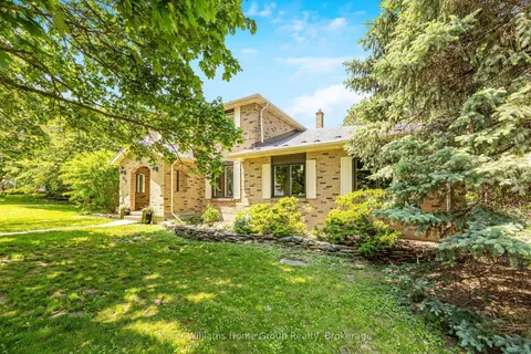 460 Branstone Drive, Waterloo, ON N2T 1P4