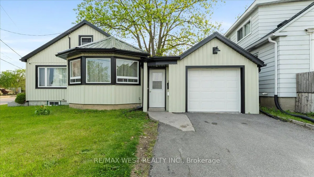 134 Dundas Street, ON K8P 1A5