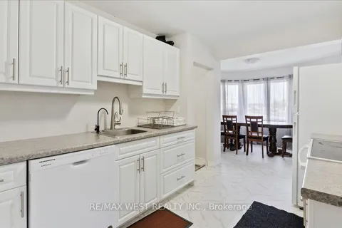 134 Dundas Street, ON K8P 1A5