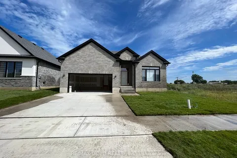 312 Stathis Boulevard, ON N7S 0G7