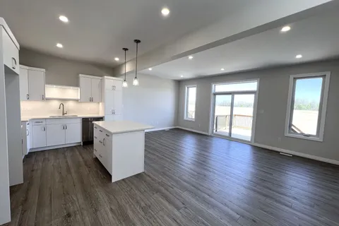 37 BRAUN Avenue, ON N4G 0K5