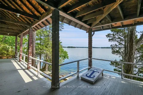 1 LITTLE GRENADIER Island, ON K0E 1V0