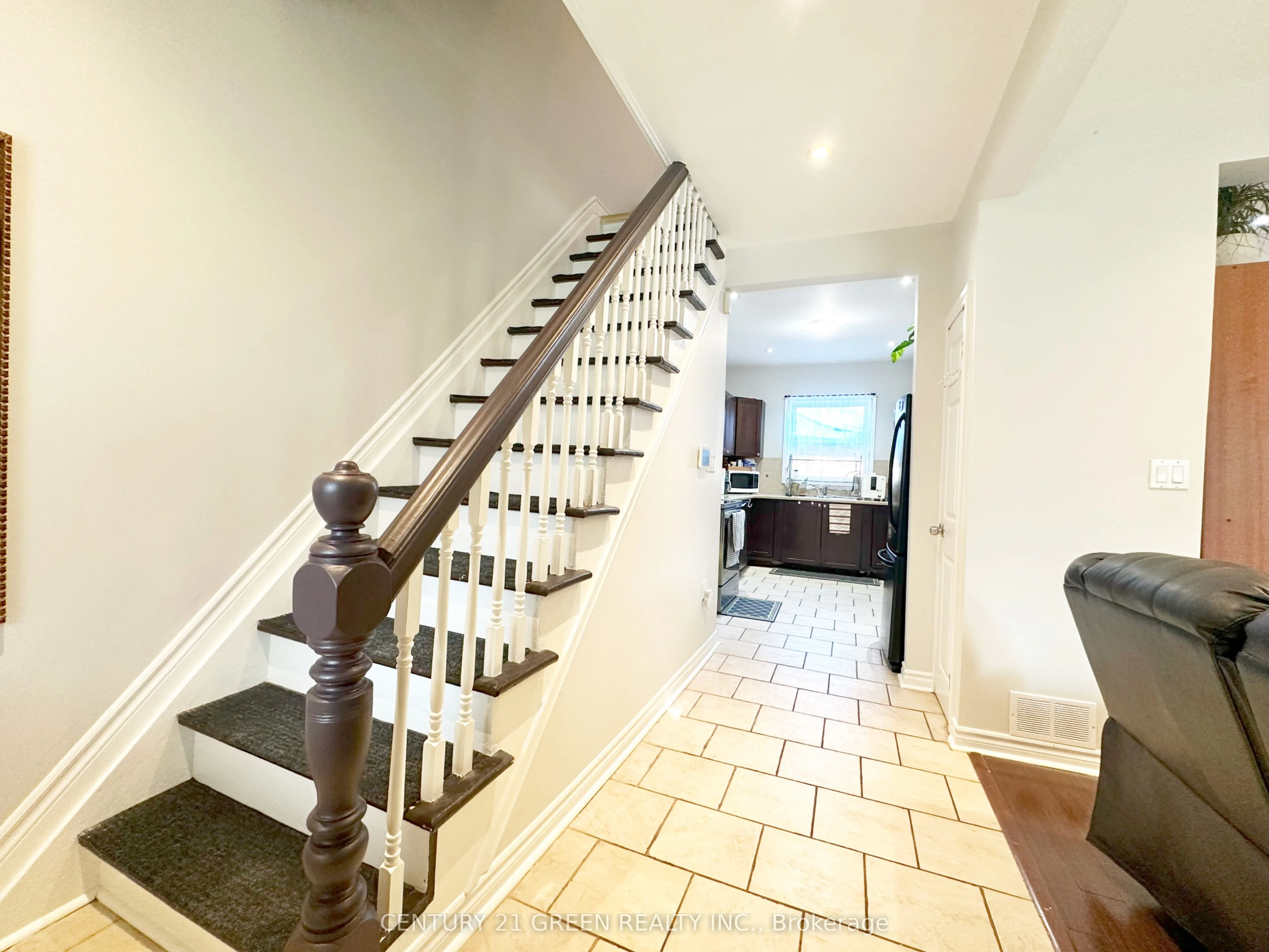 61 Francis Street, ON L8L 3V2