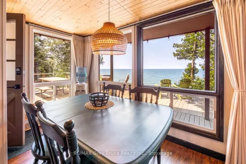 821 Bruce Road 13 Road, ON N0H 2G0