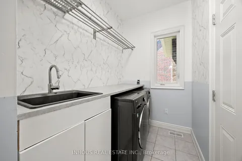 105 Johnson Drive, Shelburne, ON L9V 3V9