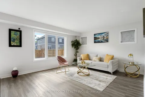 105 Crow Street, ON L3C 0G6