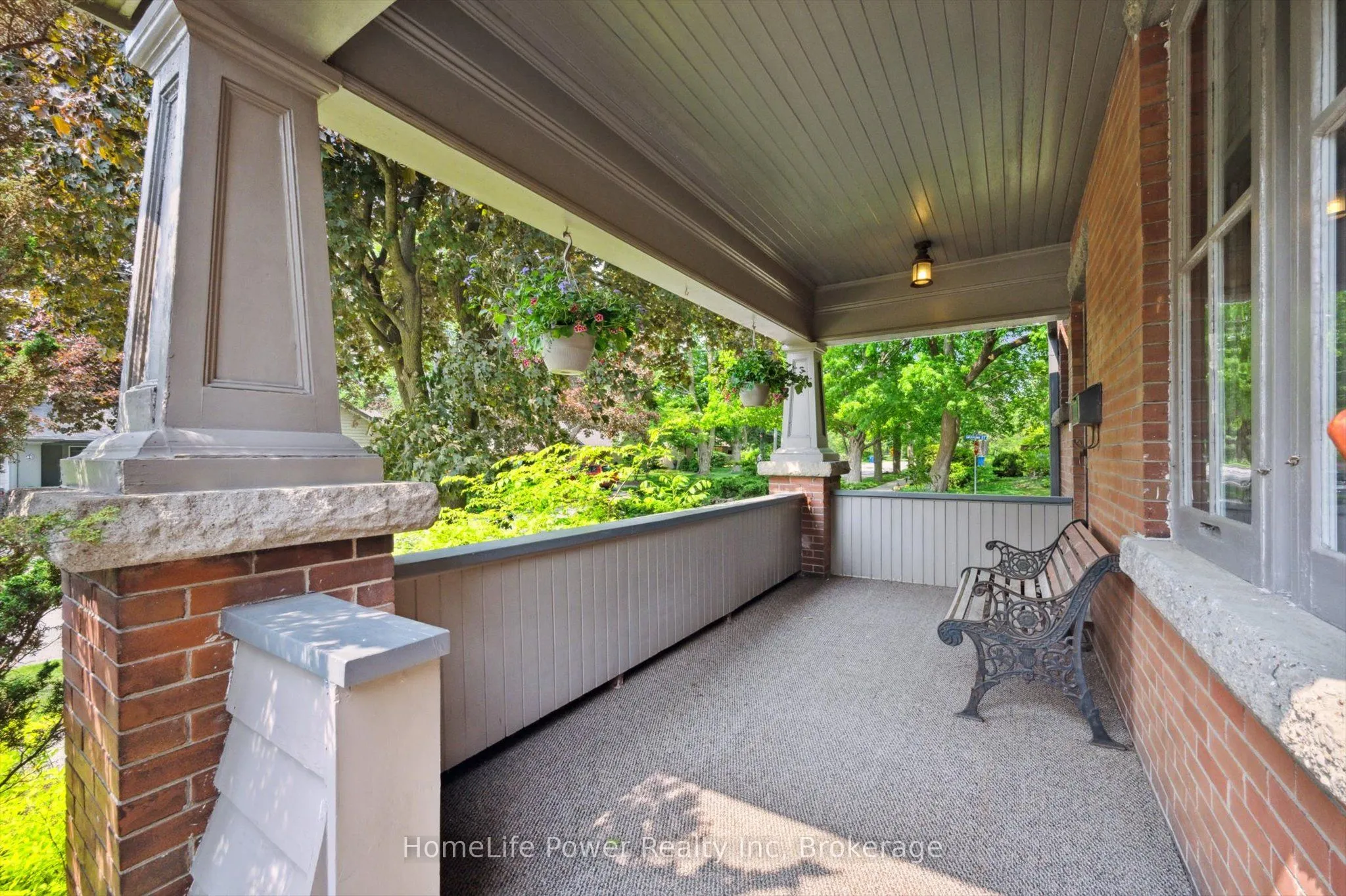 44 Dean Avenue, Guelph, ON N1G 1K9