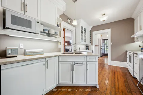 44 Dean Avenue, Guelph, ON N1G 1K9