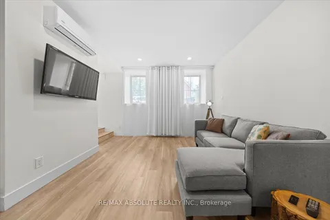 512 COOPER Street, Ottawa Centre, ON K1R 5J2