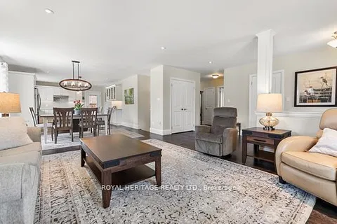 16 Regent Street, Kawartha Lakes, ON K9V 3T7