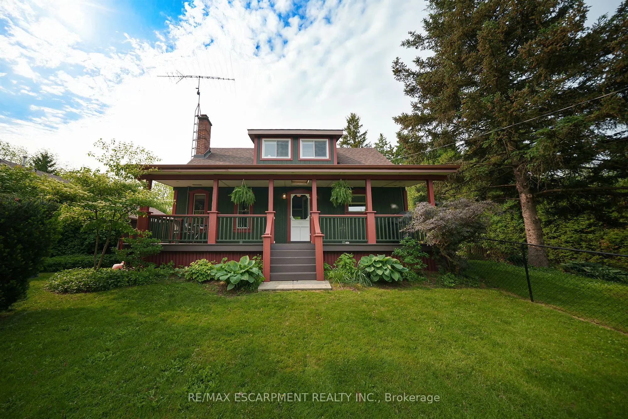 168 Oakhill Drive, Brantford, ON N3T 5L7