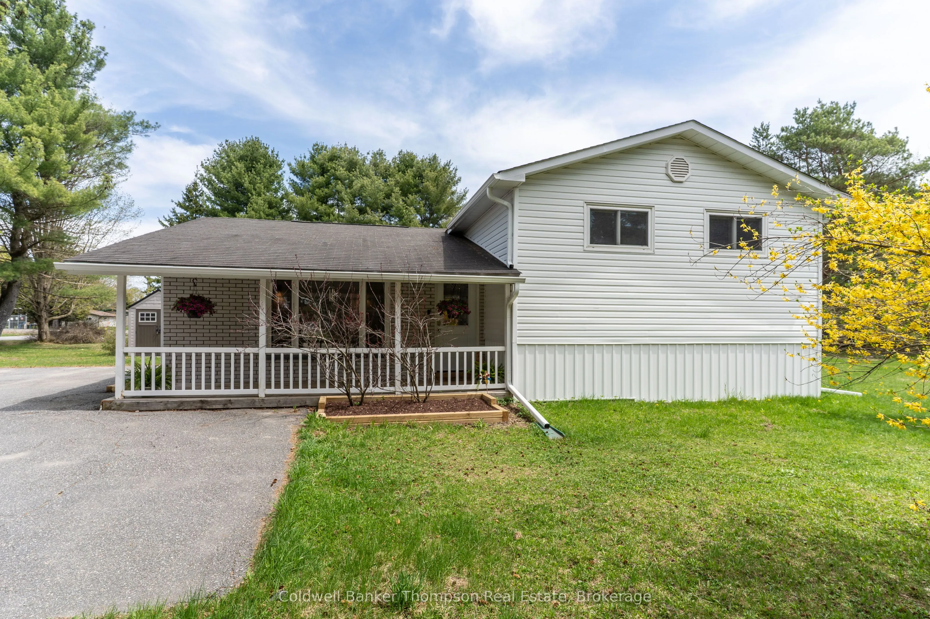 209 Ravensglen Drive, Huntsville, ON P1H 1L7