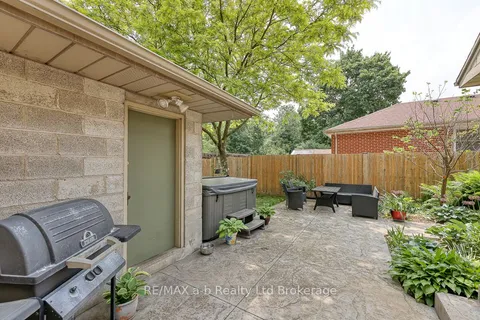699 Kipps Lane, London East, ON N5Y 4R5