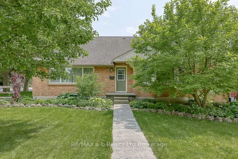 699 Kipps Lane, London East, ON N5Y 4R5
