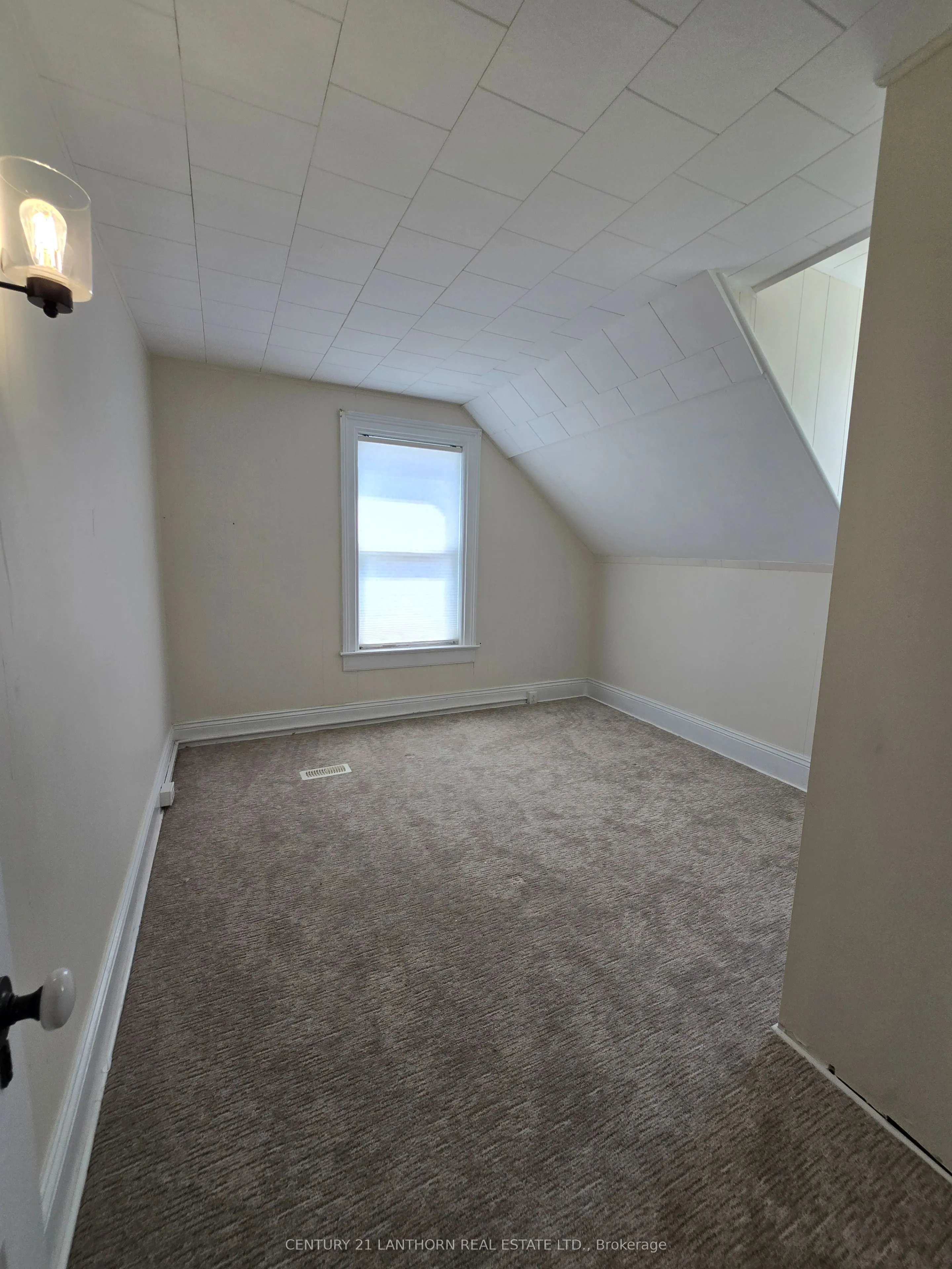 47-49 Union Street, ON K0K 2T0