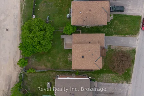 310 Champlain Street, ON P1B 9P9