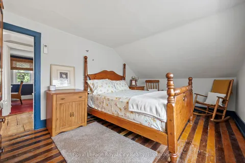 73 Queen Street, ON N0B 2C0