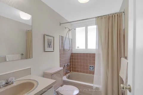 64 Sullivan Avenue, ON K2G 1V2