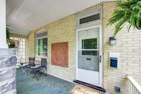 555 St James Street, ON N5Y 3P5