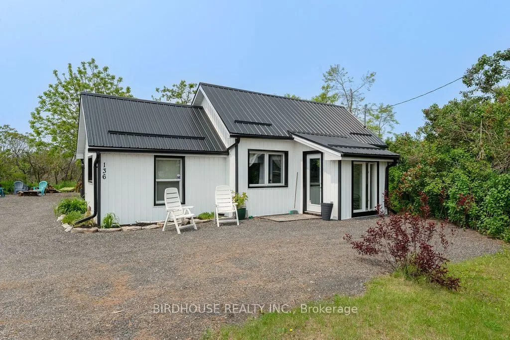 136 East Street, ON K0M 1A0