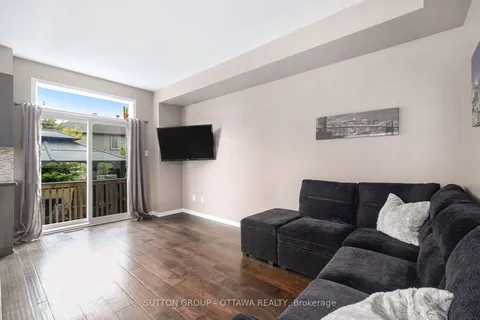 100 Camden Private, ON K2J 6H9