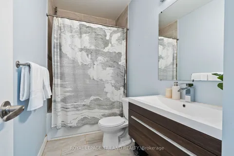80 Springbank Drive, London South, ON N6J 1E6