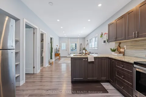 80 Springbank Drive, London South, ON N6J 1E6