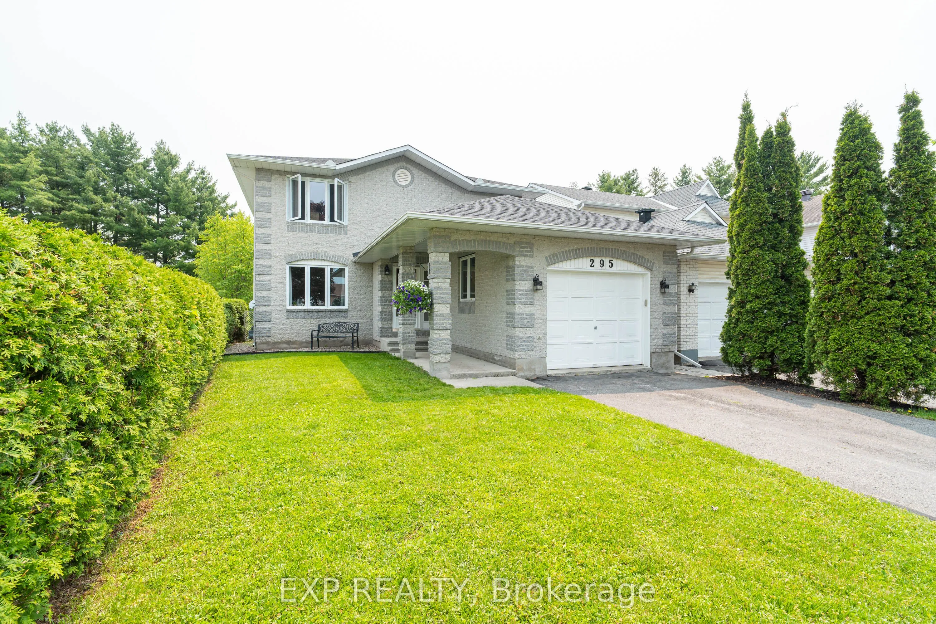 295 Bonavista Street, Clarence-Rockland, ON K4K 1N8