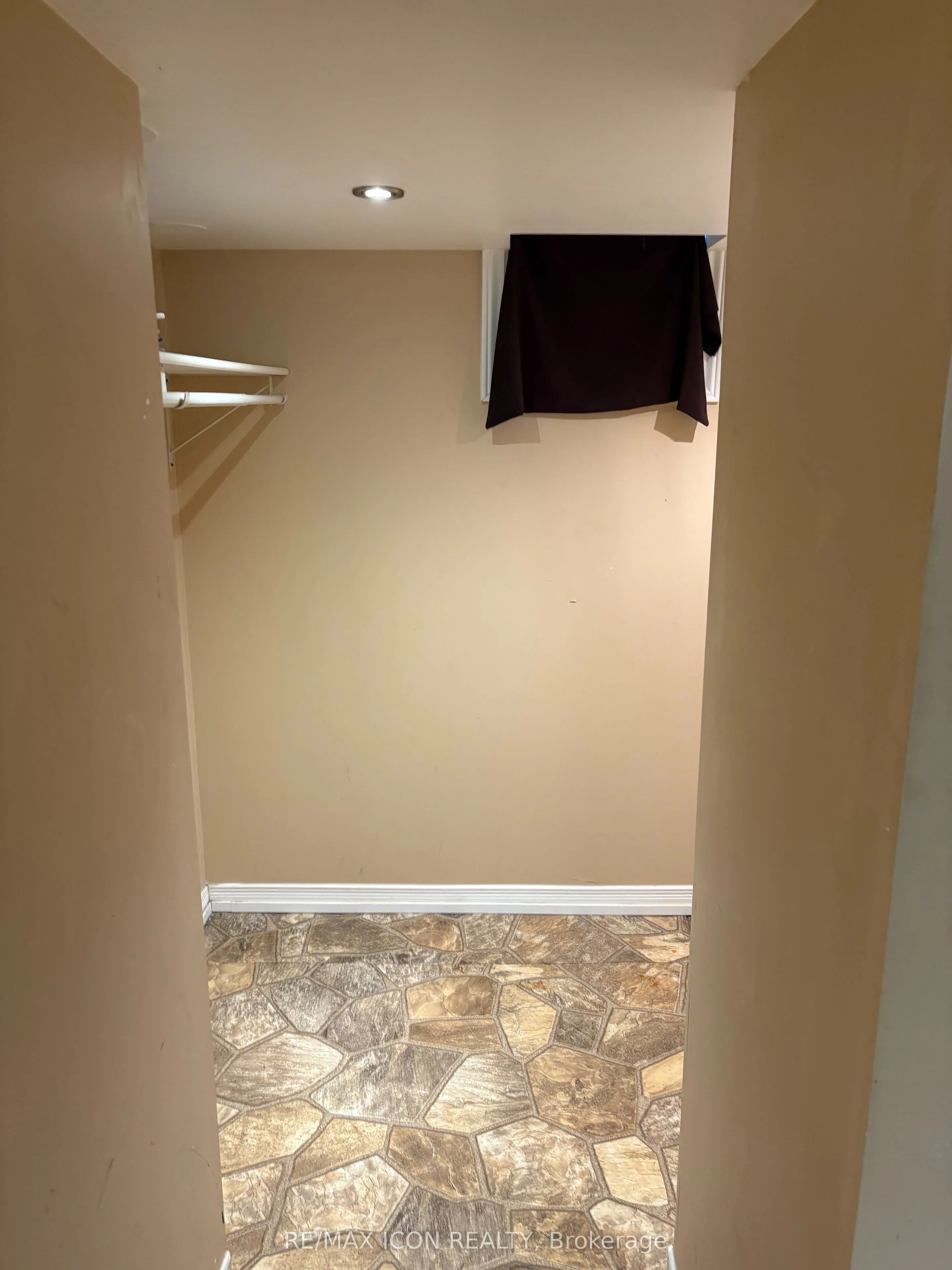 320 Guelph Street, ON N2H 5X3