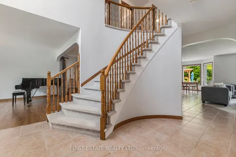 3798 Marble Canyon Crescent, ON K1V 1P9