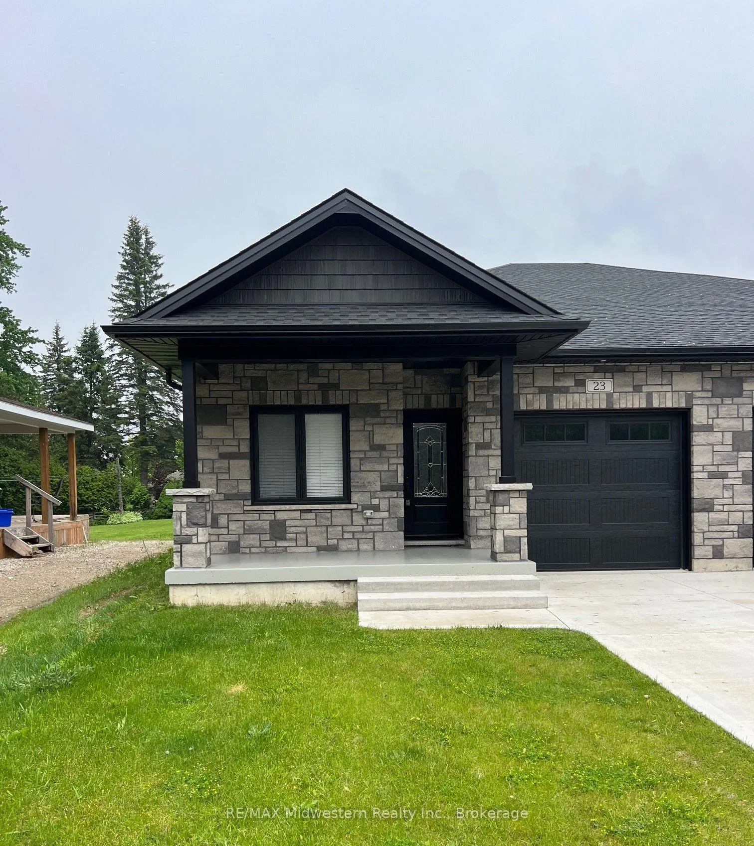 23 William Street, ON N0G 1M0