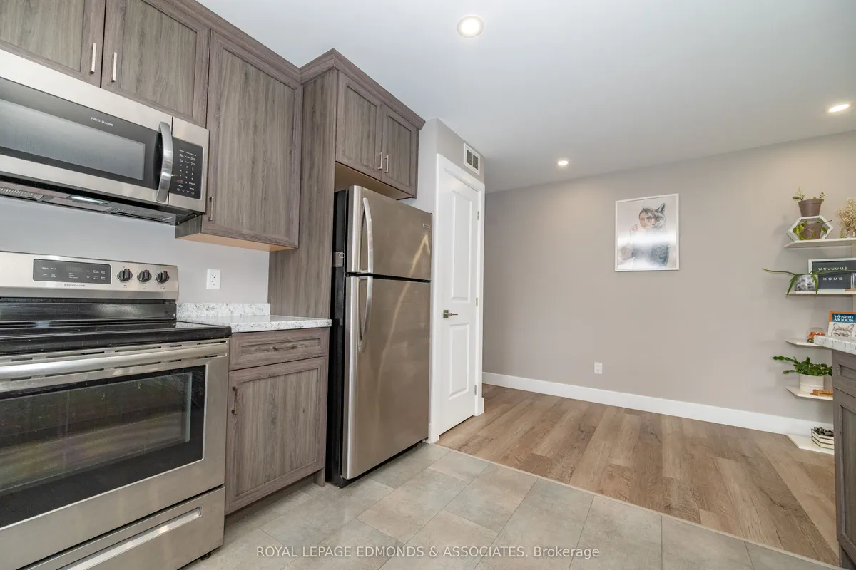 464 Dominion Street, ON K8A 4W8