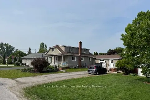 269 Levesque Street, ON P2B 3A3