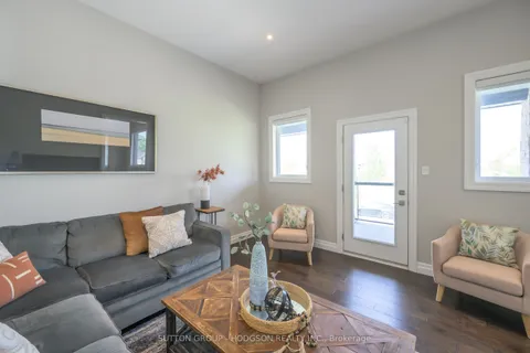 1070 Melsetter Way, London North, ON N6G 0S4