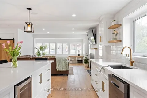 27 Ann Street, ON L2N 5E8