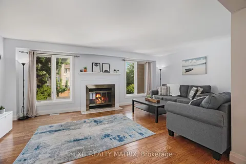 23 Weybridge Drive, ON K2J 4A1