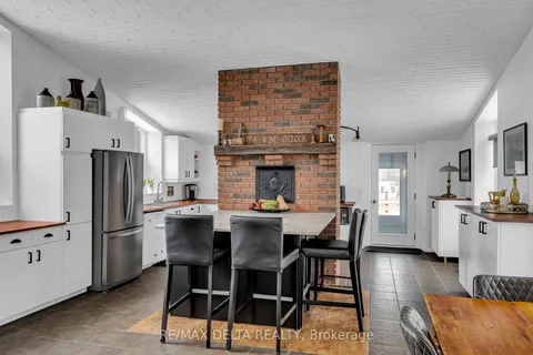 3631 Concession 2 Concession, ON K0A 3K0