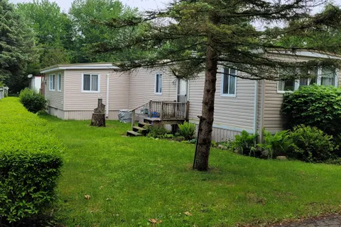 9839 Lakeshore Road, ON N0M 1T0