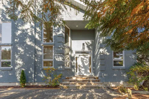 137 Pioneer Lane, ON L9Y 0M7