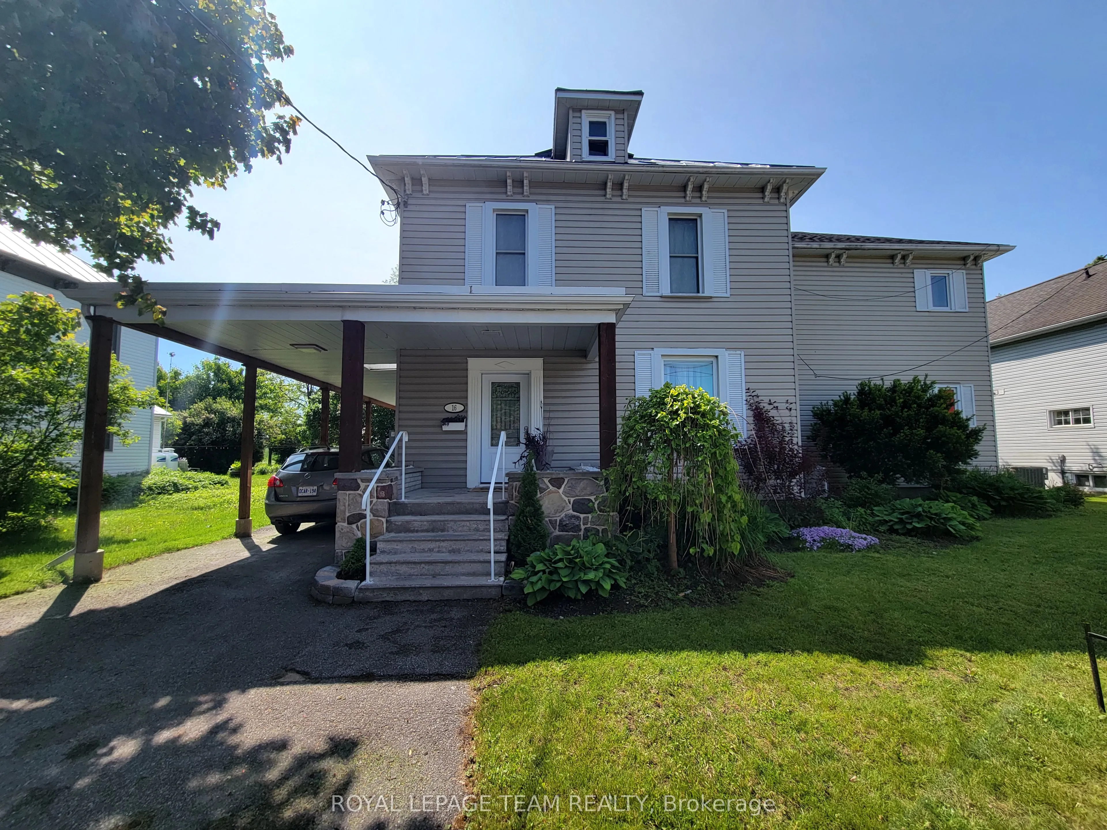 16 Peter Street, ON K0C 1T0