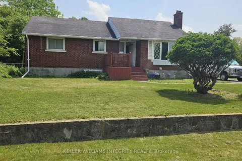 176 OAKRIDGE Boulevard, ON K2G 2V2