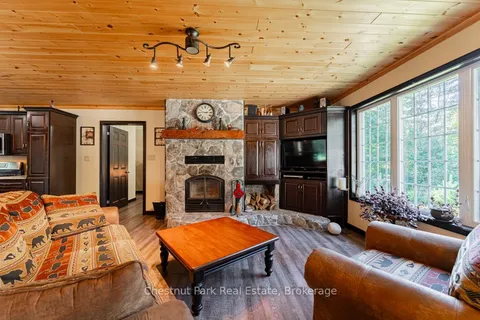 2253 Lone Pine Drive, ON P0B 1L0