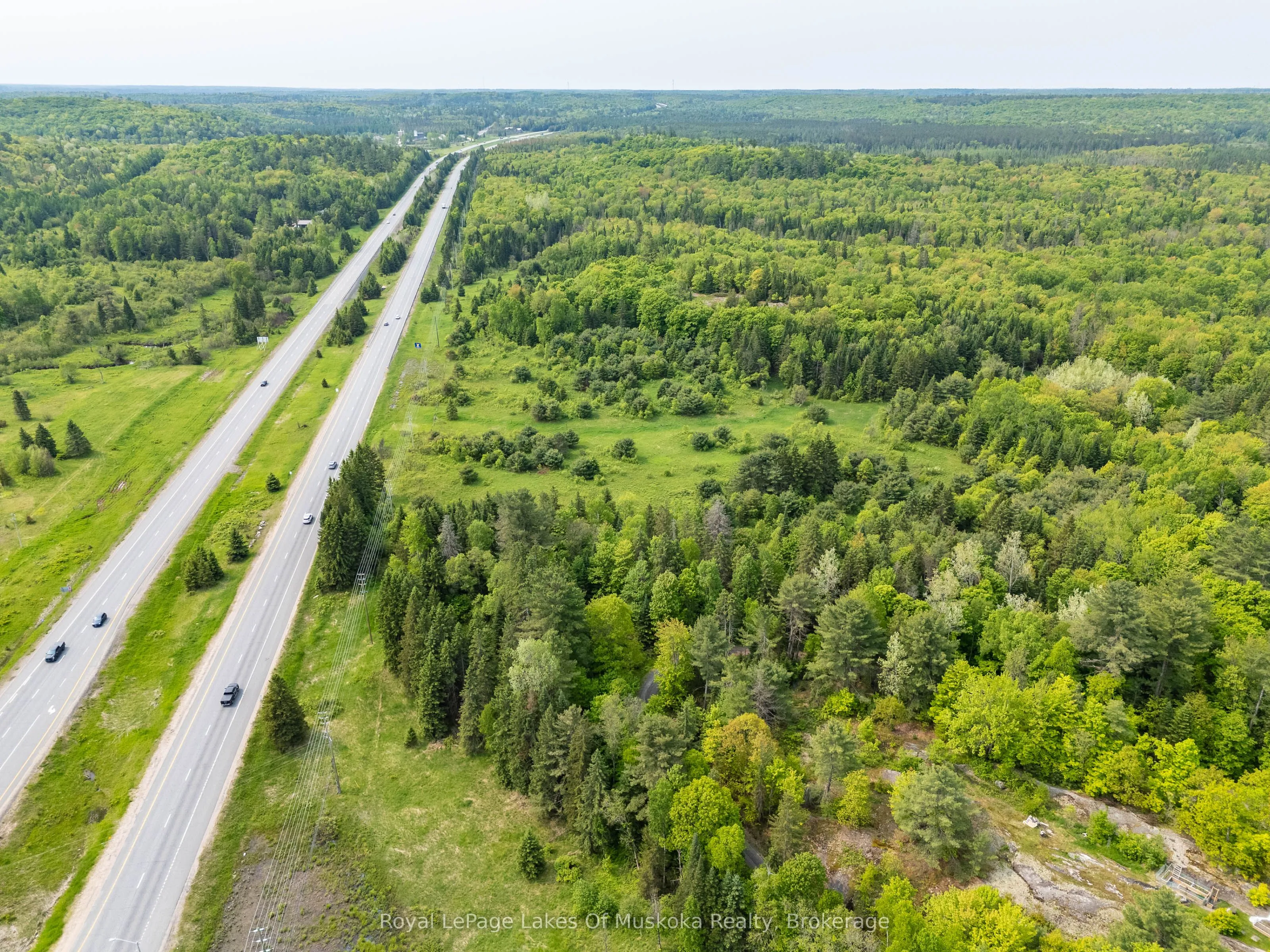 22 Allensville Road, Huntsville, ON P0B 1M0