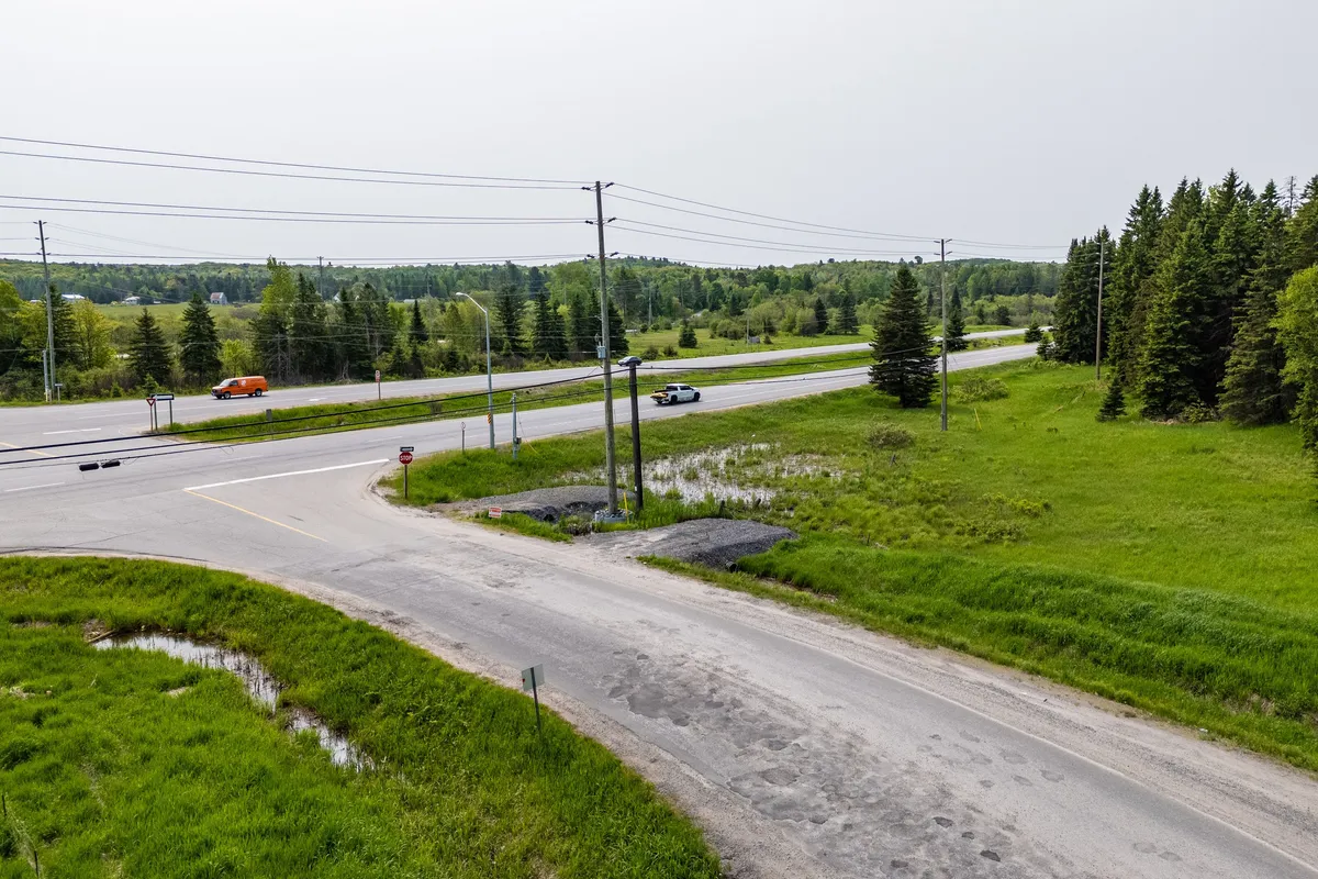 22 Allensville Road, Huntsville, ON P0B 1M0