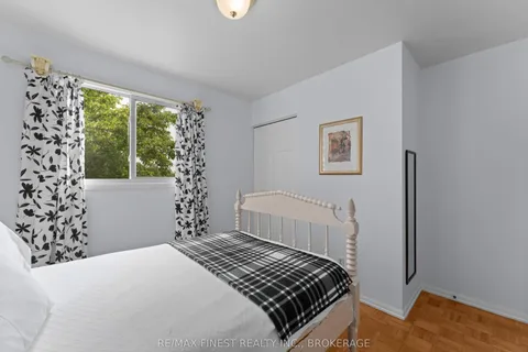 95 Calderwood Drive, ON K7M 6L5