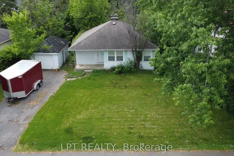 868 Mountainview Avenue, ON K2B 5G2