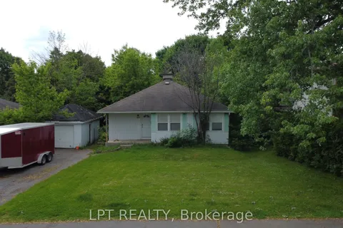 868 Mountainview Avenue, ON K2B 5G2