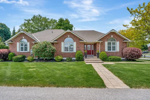 3 Hazel Court, Belleville, ON K8P 5M4