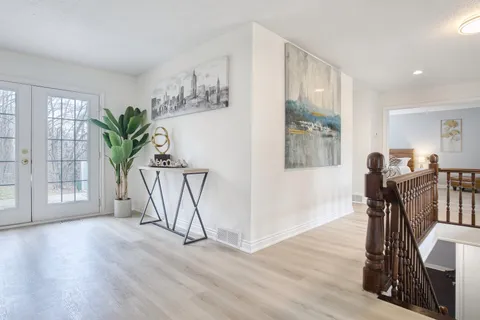 61 TREMONT Drive, St. Catharines, ON L2T 3Y9